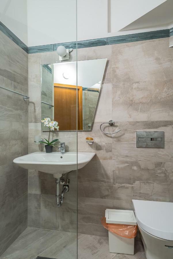 5Th Avenue Sofia Two Bedroom, Two Bathroom, Positano Street Suite By Flat Mаnager Luaran gambar